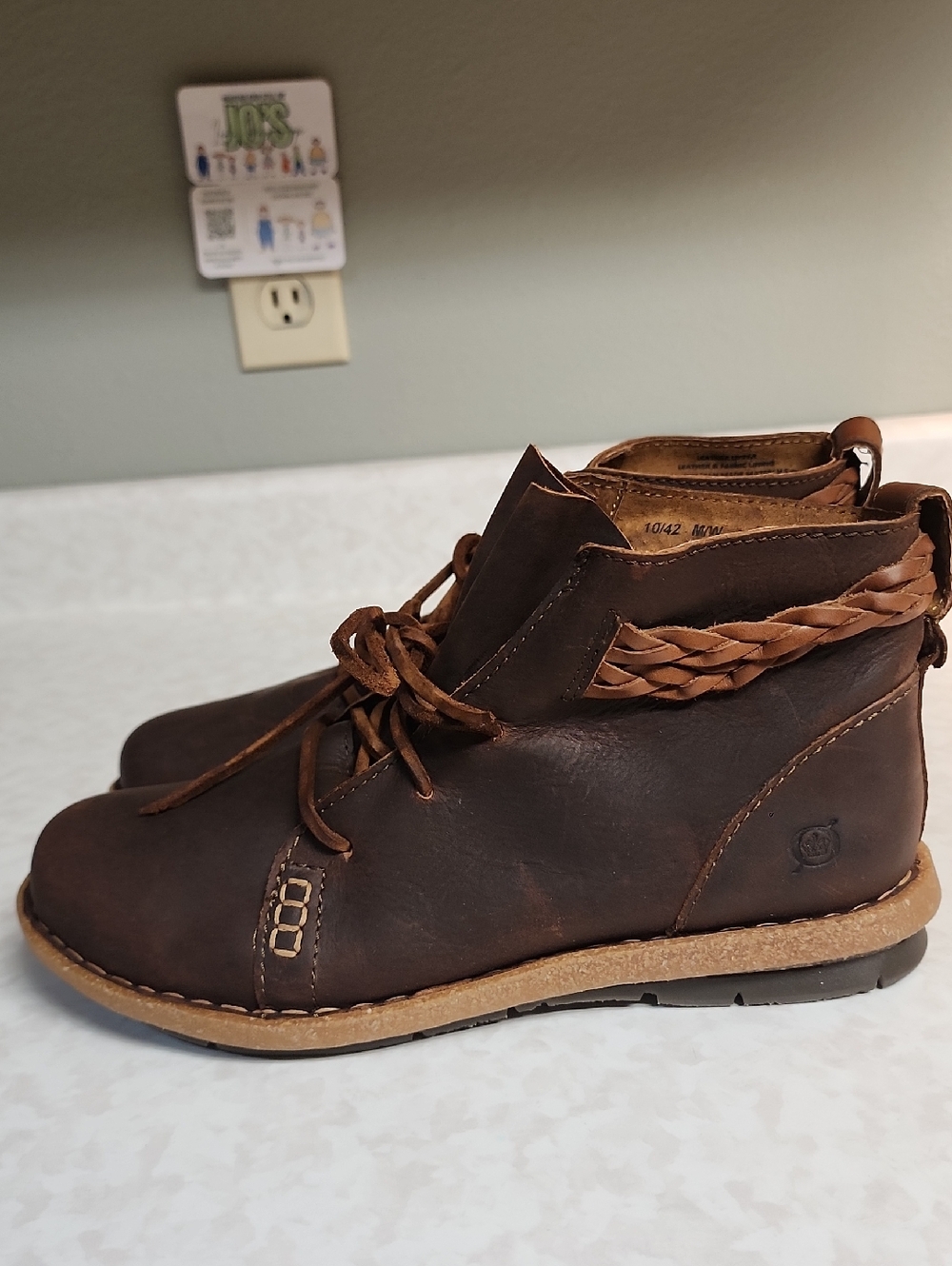 Born Temple Brown Leather Lace-Up Ankle Boots womens 10 nwot number 3495